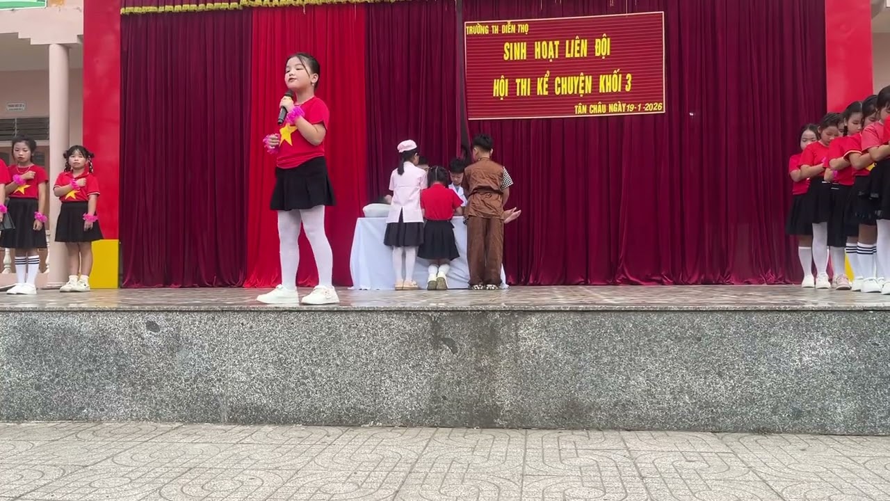 Tiết mục kể chuyện   Hoạt cảnh  Những giây phút cuối cùng của Bác Hồ lớp 3A