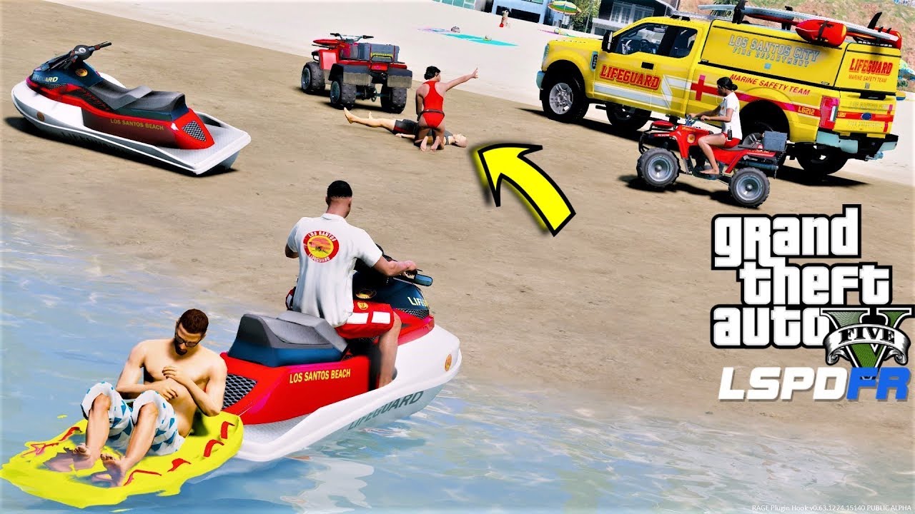 Lifeguard Rescues Drowning Victim in GTA 5