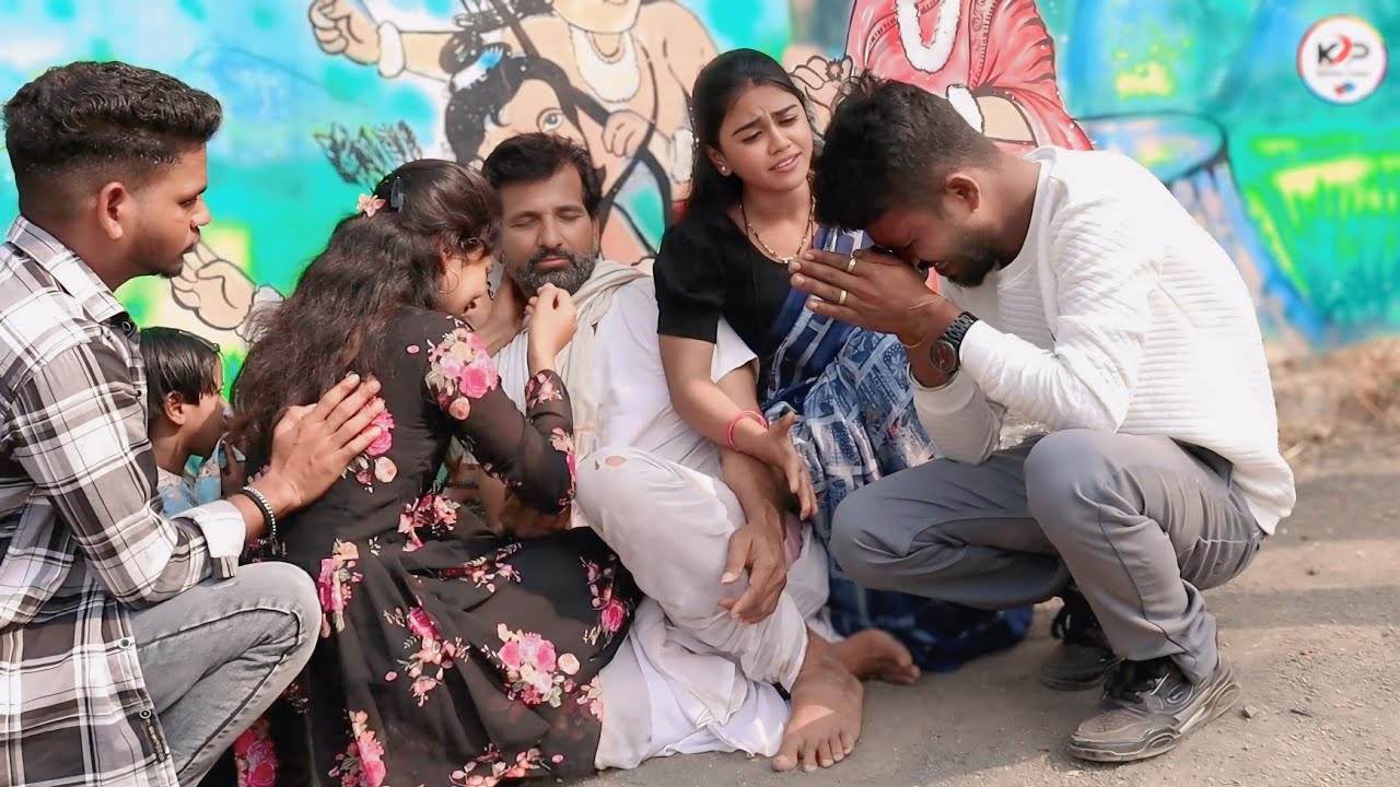 “बापाने शिकवलं, मोठं केलं... त्याच बापाला घरातून हाकलून दिल...!
