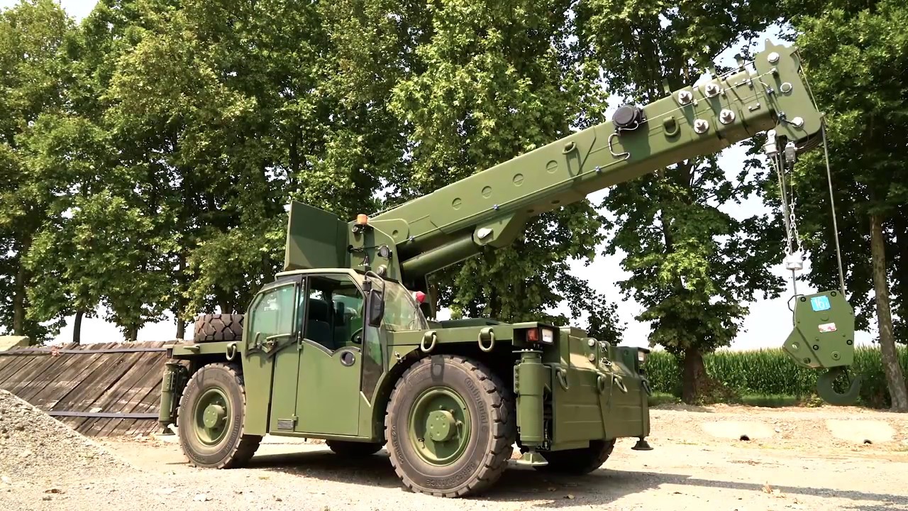 Valla 1725 36 SD - Pick and Carry Crane - Carry Deck