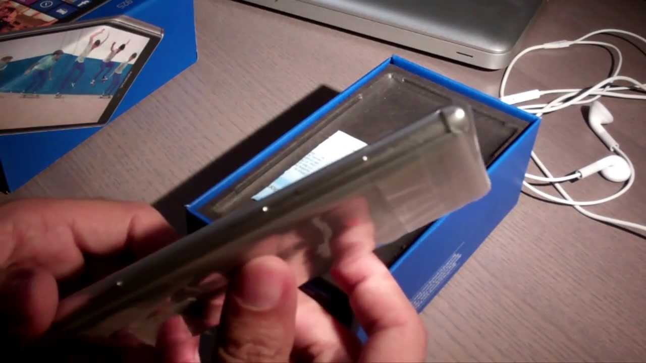 Unboxing Nokia Lumia 925