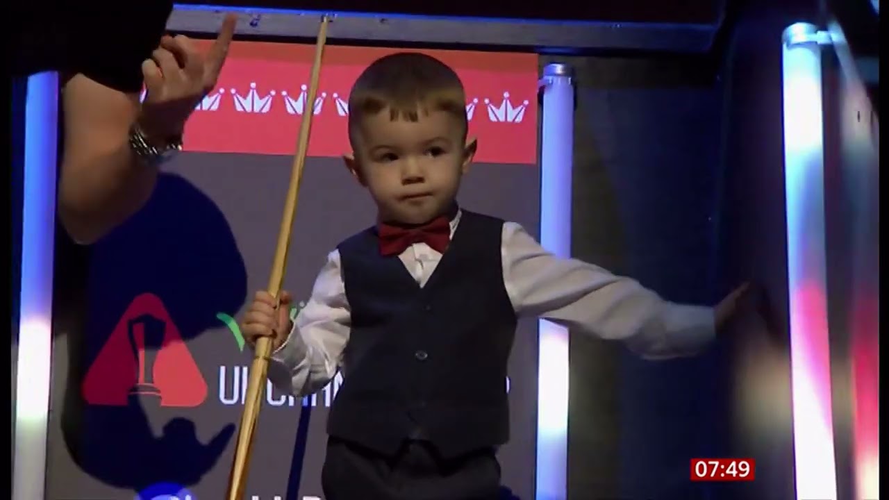 Jude Owen (aged 2) makes his snooker debut - albeit as a VIP spectator (2) (UK) 1/Dec/2025