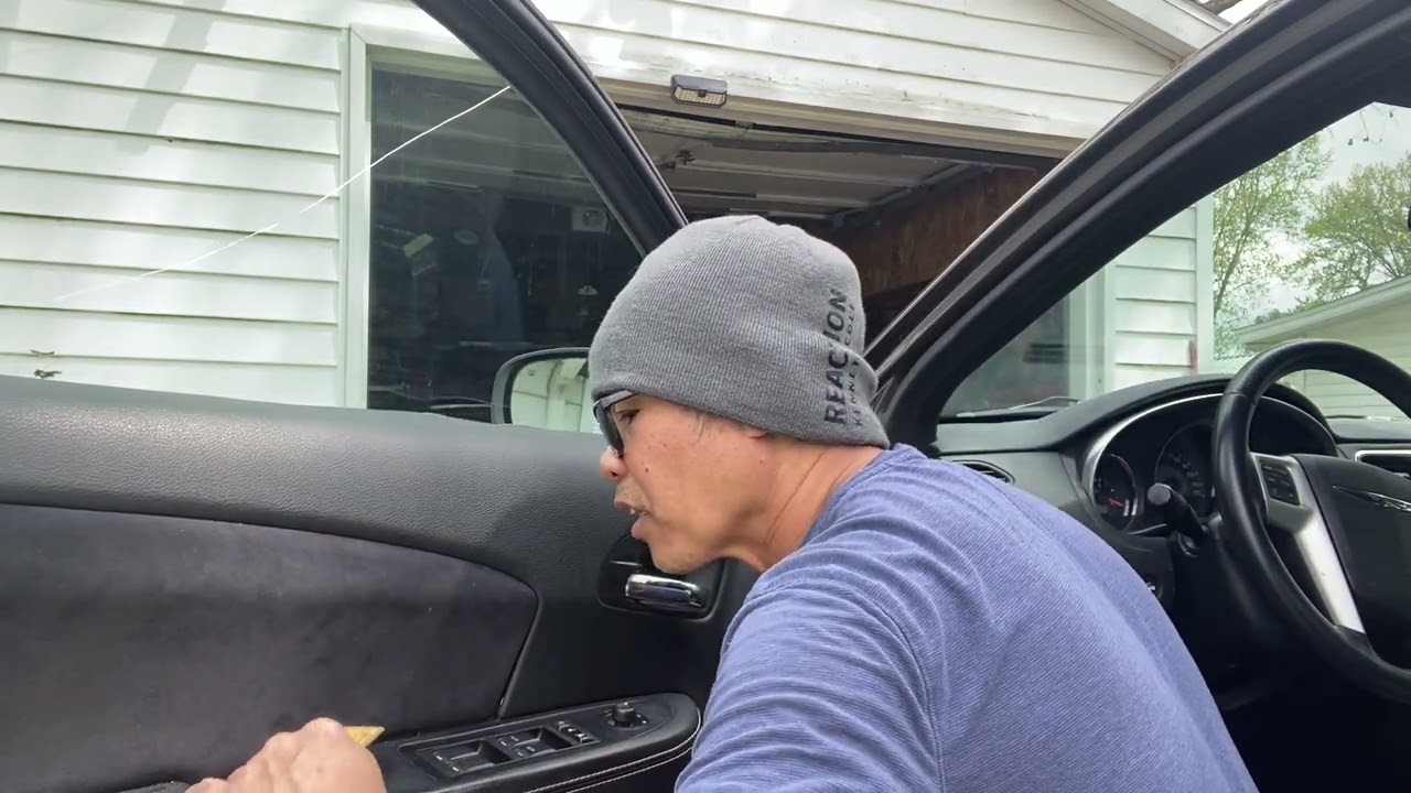 Chrysler 200 replace front door side window glass