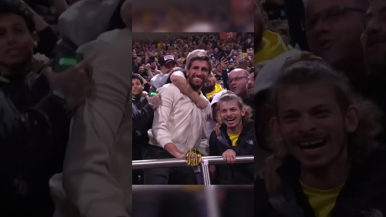 ARIS FAMILY!  ⚽️🏀💛#aris #family #fans #matchday