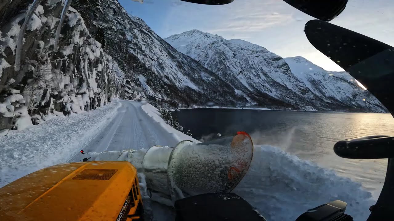 4K WINTER - Deep Snow Plowing in Norway #Schneeräumung
