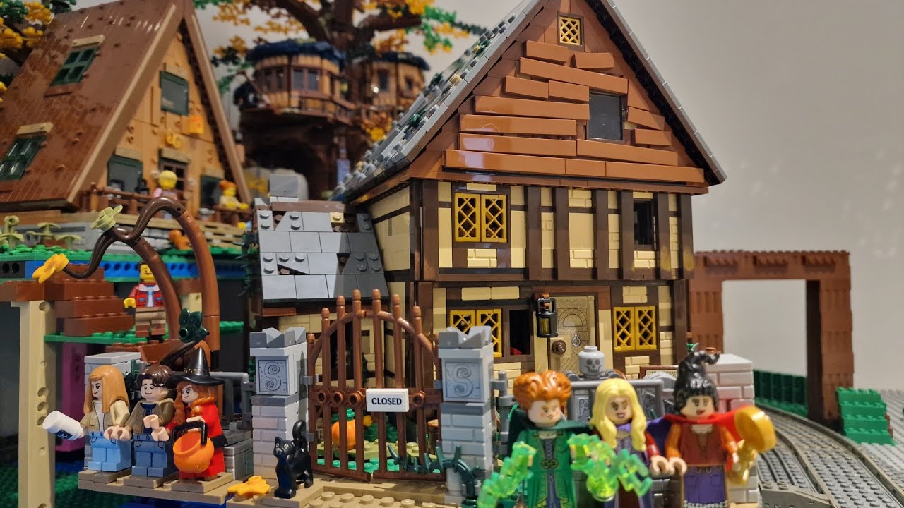 Now and Next in the Lego City 20 - Hocus Pocus, Sanderson Sisters'Cottage