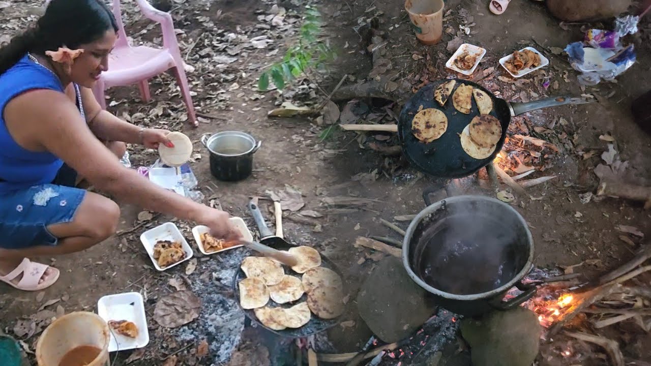 A comernos unos tacos y un rico chocolate 