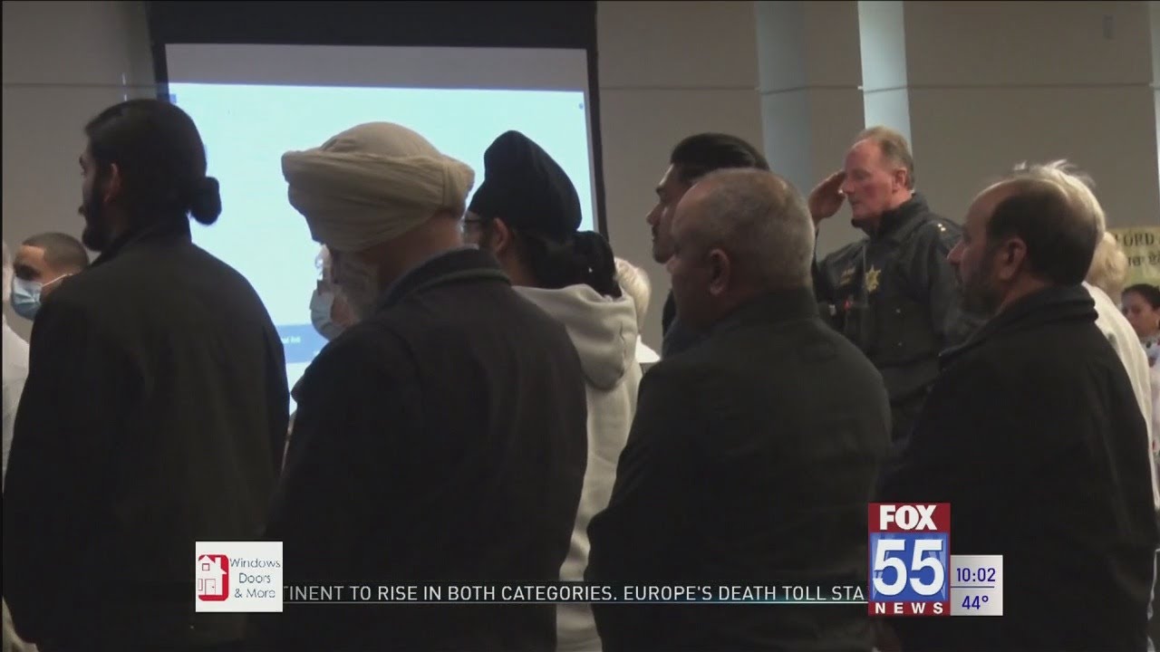Indiana Sikh Outreach Mission honors 'trailblazer' police officer