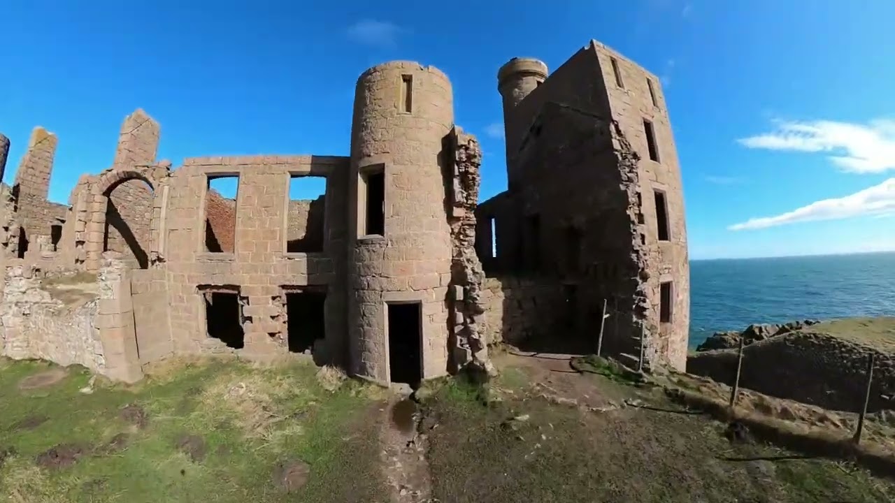 Scotland 2023 Part 3 (Slains Castle and the Bullers of Buchan