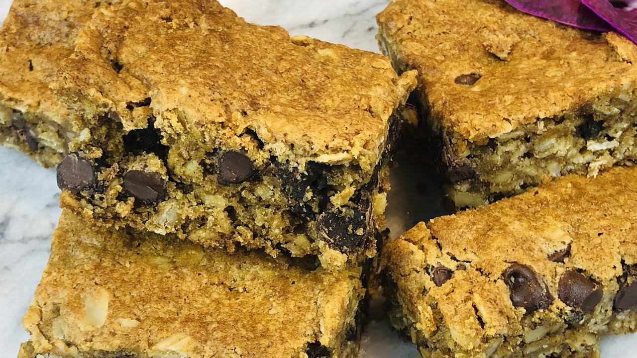Oatmeal Chocolate Chip Bars: How to Make the best oatmeal bars recipe