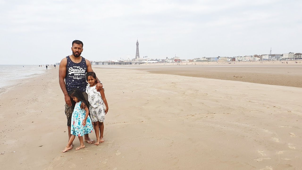 Blackpool Beach (British Seaside) England 🏴󠁧󠁢󠁥󠁮󠁧󠁿