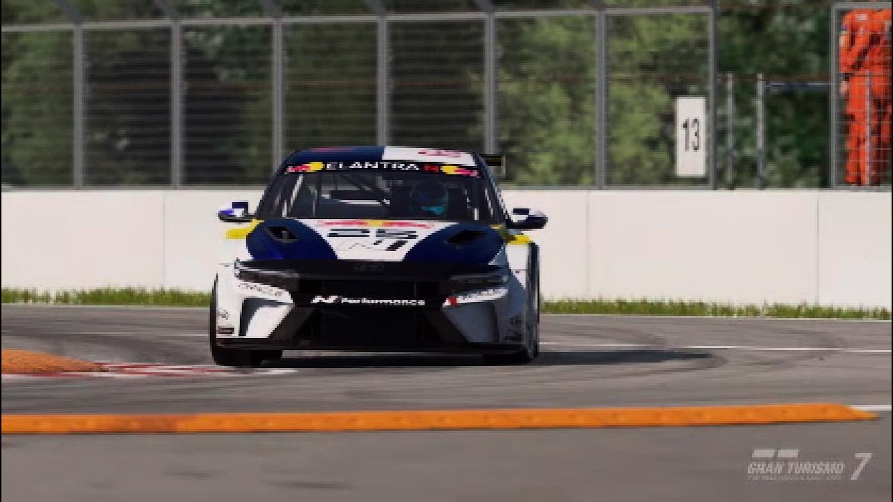 PS5 Gran Turismo 7 Hyundai Elantra N TC @ Circuit Gilles Villeneuve