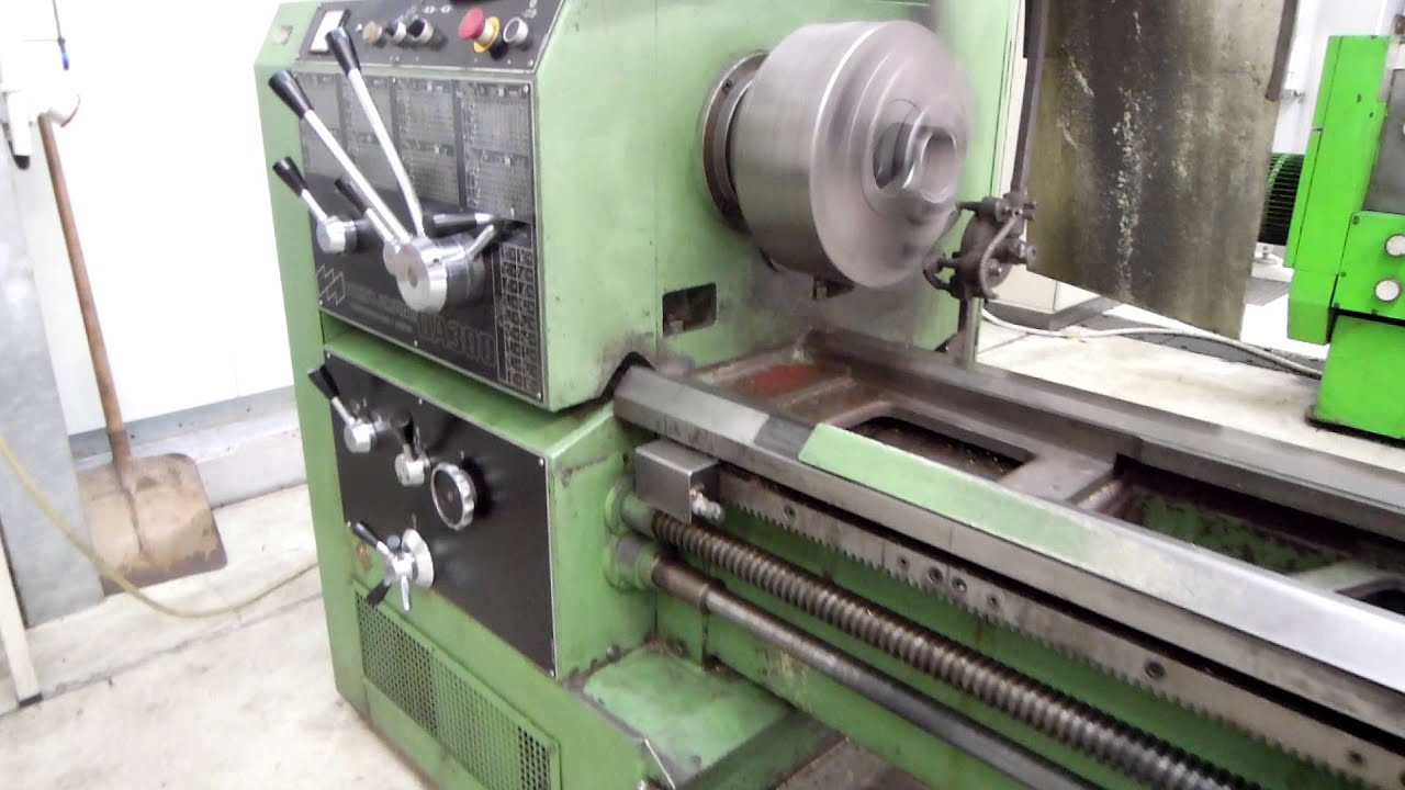VOEST ALPINE VOEST ALPINE DA 300/3 Centre Lathe
