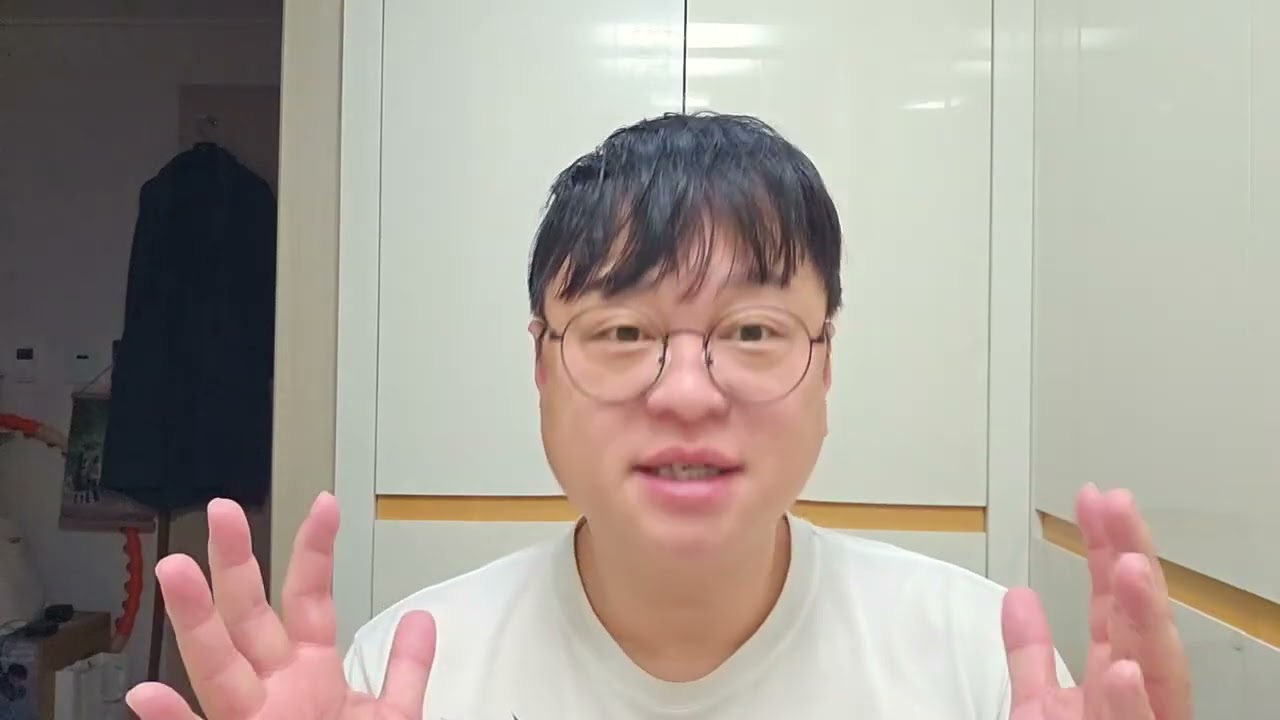 아침긍정확언 507일차. 바다에는 길이 없습니다. 그런데도 고래는 길을 잃지 않습니다.