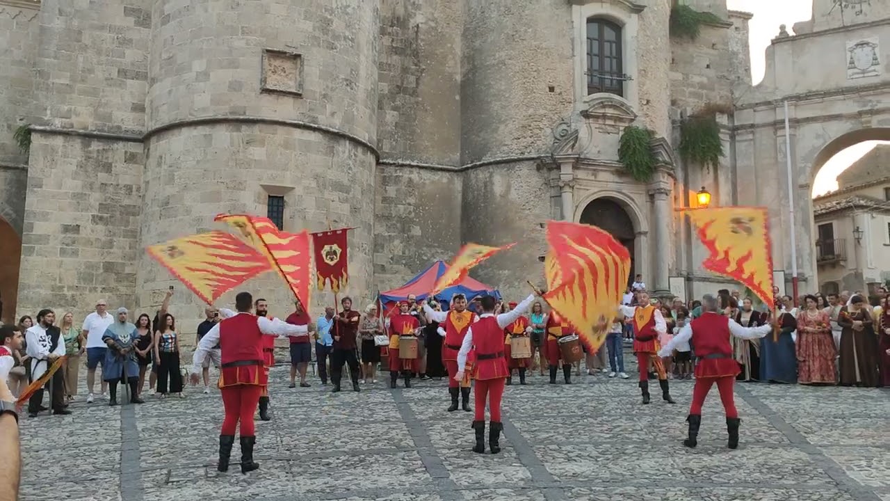 Gerace - Il Tocco 2024 - Corteo tamburi e sbandieratori - 2