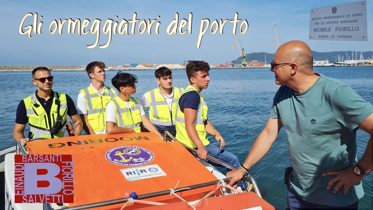 GLI ORMEGGIATORI DEL PORTO