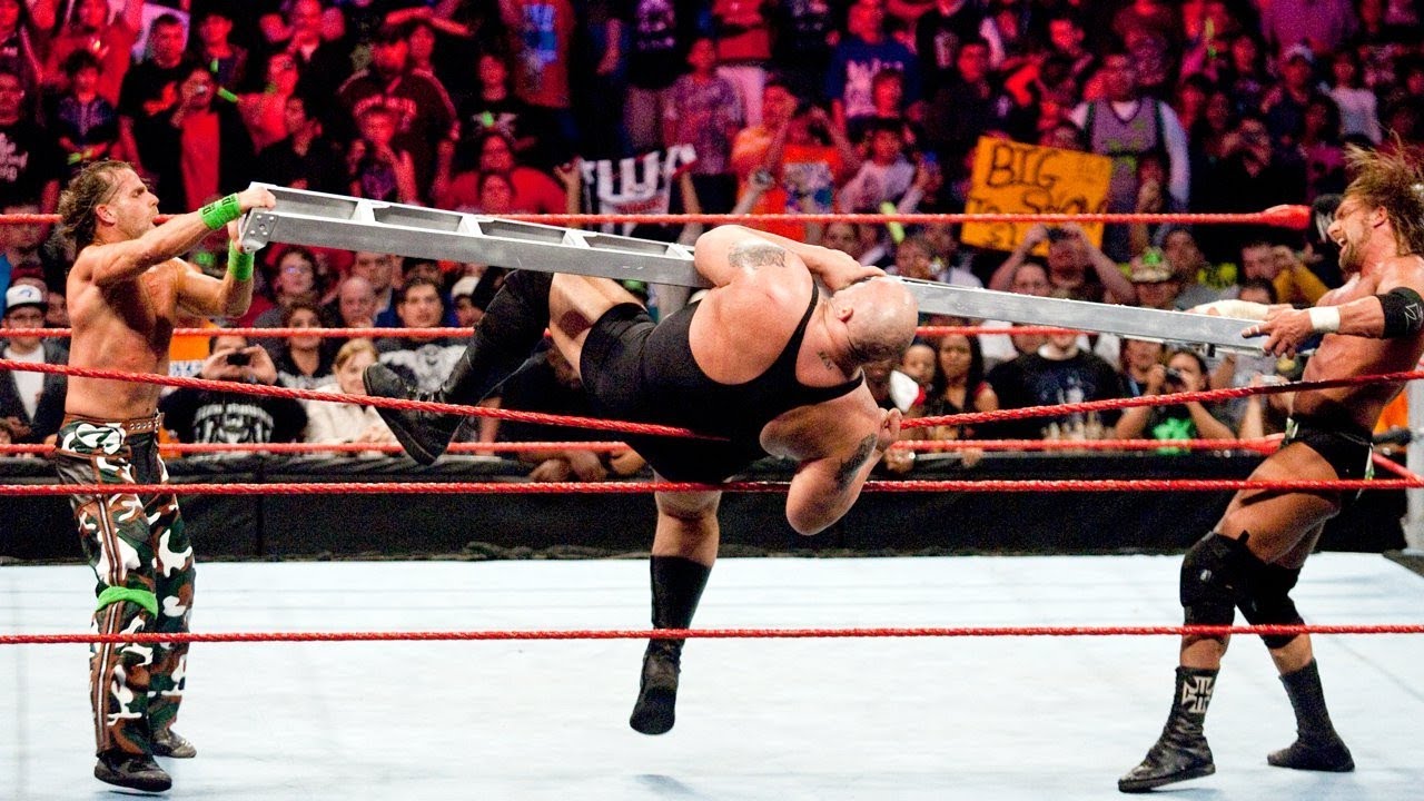 DX legends vs the unstoppable Big Show = CHAOS GUARANTEED 👇