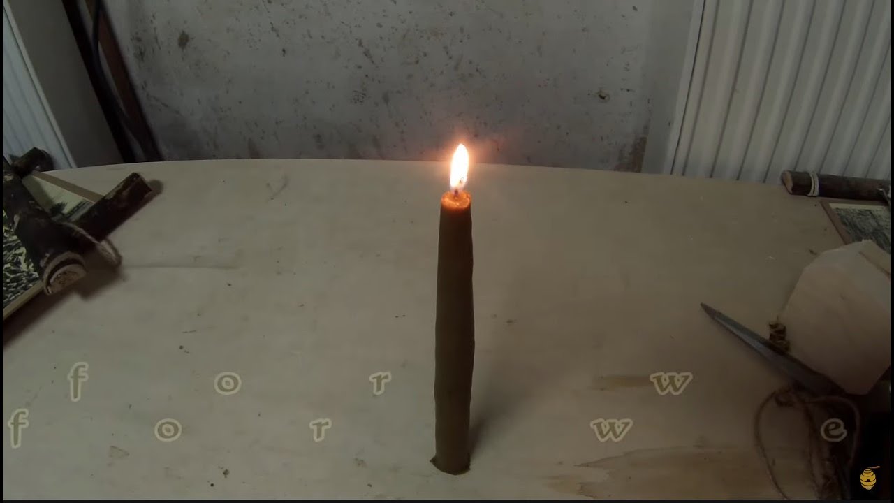 Starinsko pravljenje sveće  - Traditional candle making