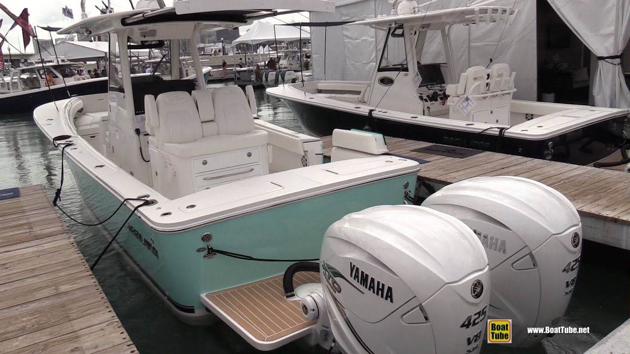 2022 Regulator 31 Beautifully Balanced Center Console !