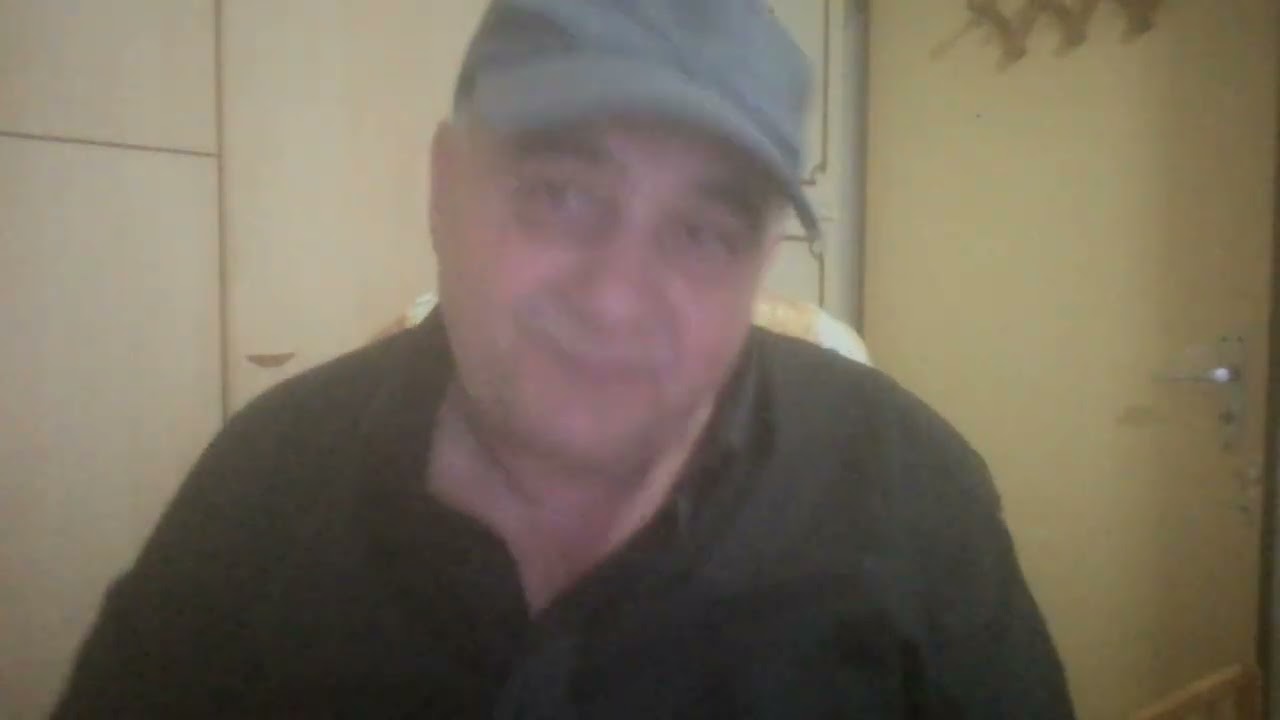 Brano dal titolo Lisa dagli occhi blu di Mario Tessuto cantato da me.🎧🎸🎼🎤🎹🎻🎵🥰🆗 