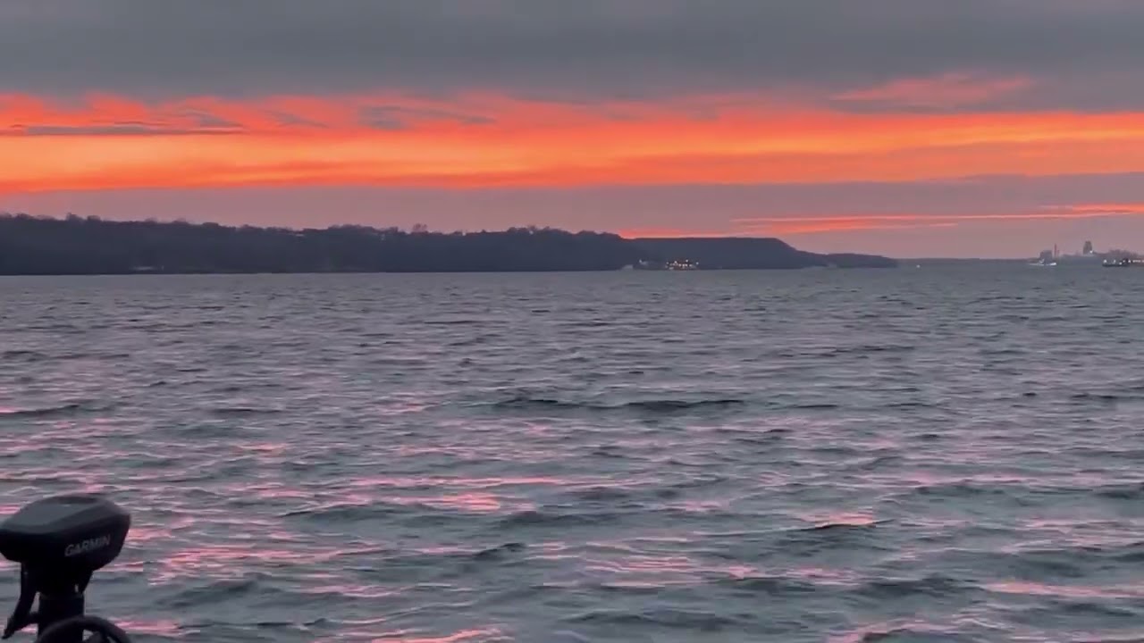 青石钓鱼日志工 安大略湖拖钓大碧古Deep water trolling
