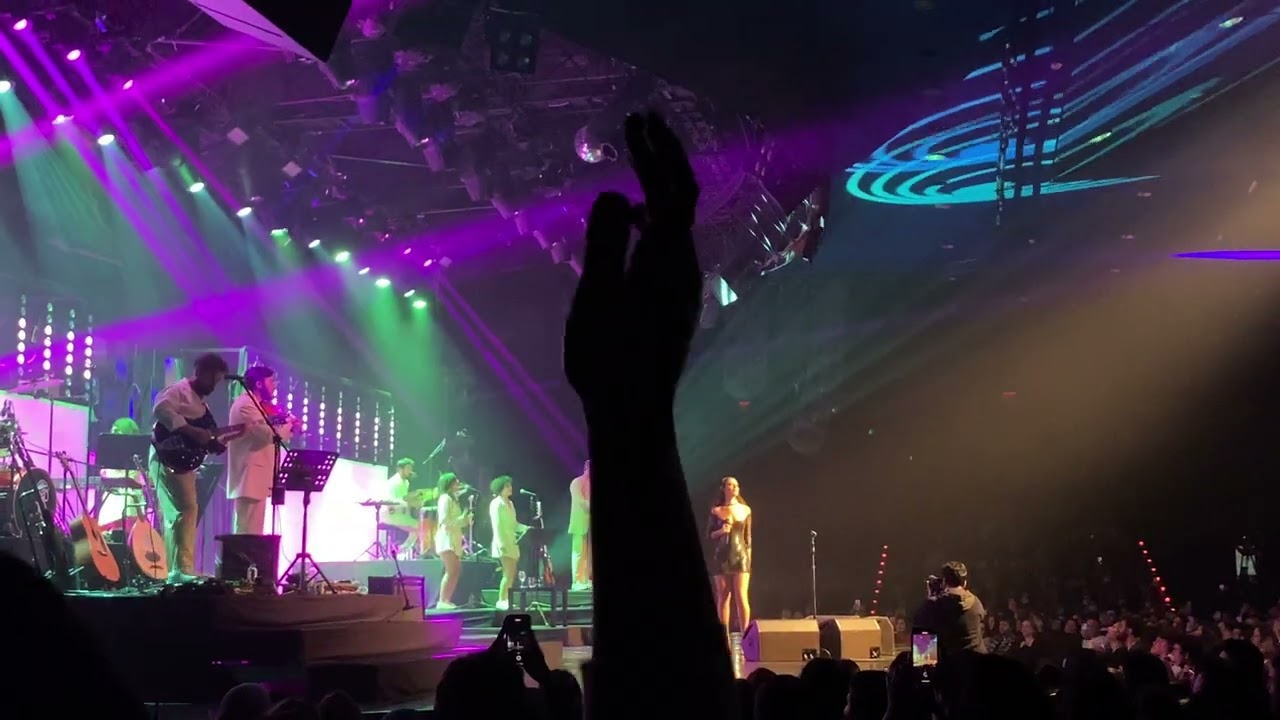 Melike Şahin - Nasır (Bostancı Gösteri Merkezi Live)