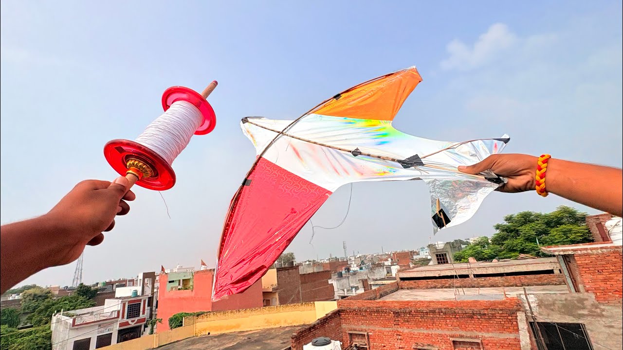 Aaj to aeroplane ✈️ wali kite 🪁 udai #kite #viral#patang#kitevlogs#viralvlogs