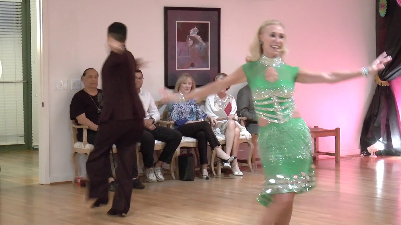 "Dance with Somebody" Cha-cha / Showcase Performance
