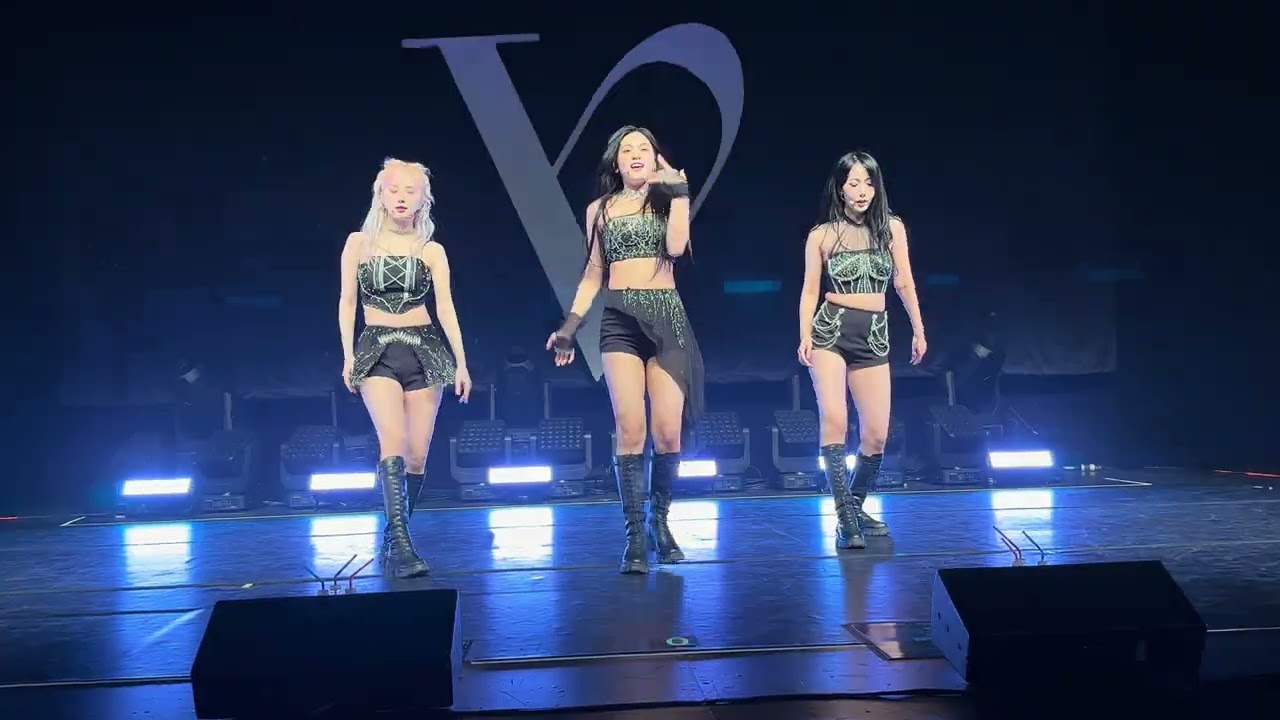 [4k60 Fancam] 240719 VIVIZ (비비지) - Love or Die - V.HIND:LOVE AND TEARS in Boston