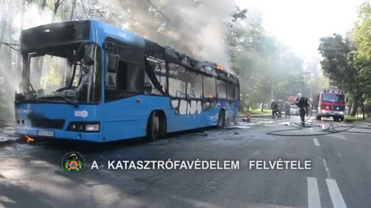 Tűzoltóság.info: Kiégett a 21A BKV-busz