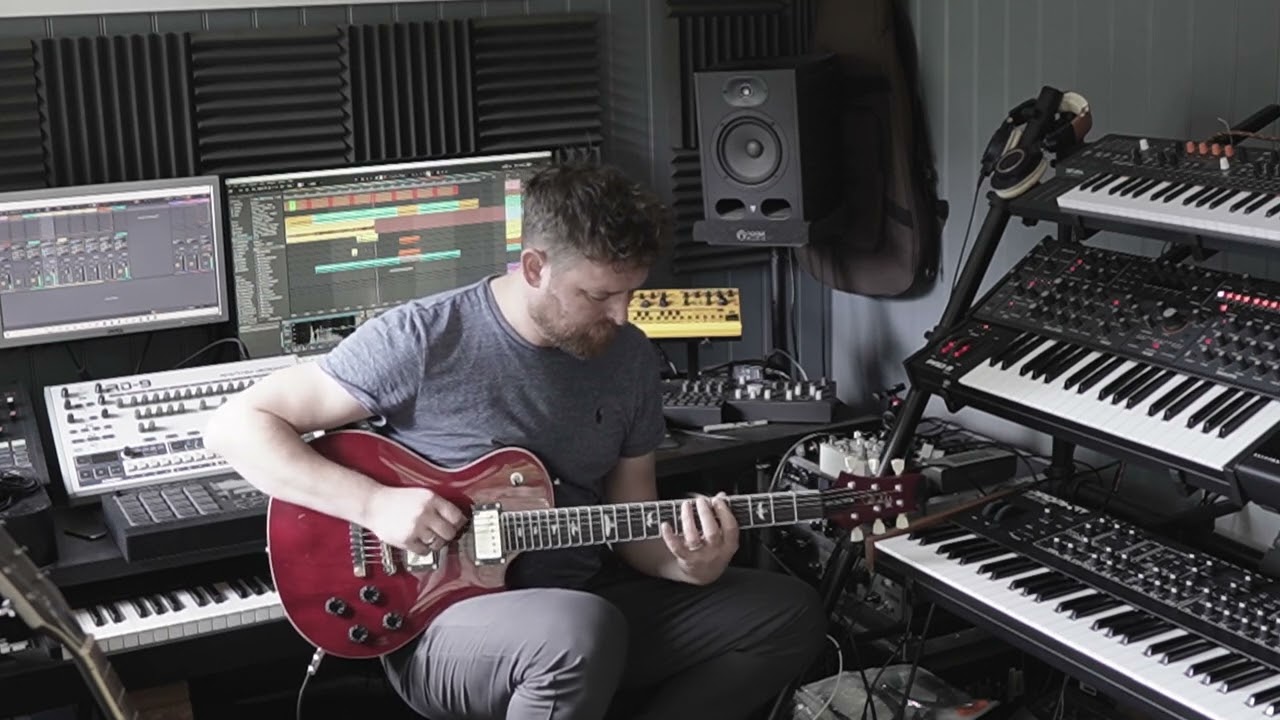 CHILLED GUITAR SOLO AND CHORD PROGRESSIONS