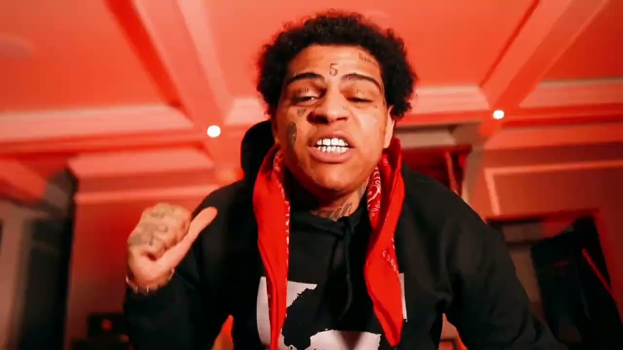 Liljitm3n - ROBOT CHICKEN (Official Video)