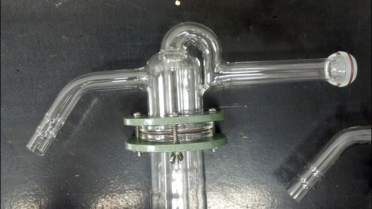 Construction of a Large Vacuum/Cold Trap
