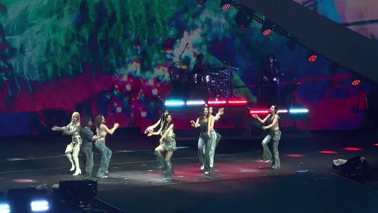 230507 TWICE - ALCOHOL FREE [Ready To Be 5th World Tour | Melbourne] 4K