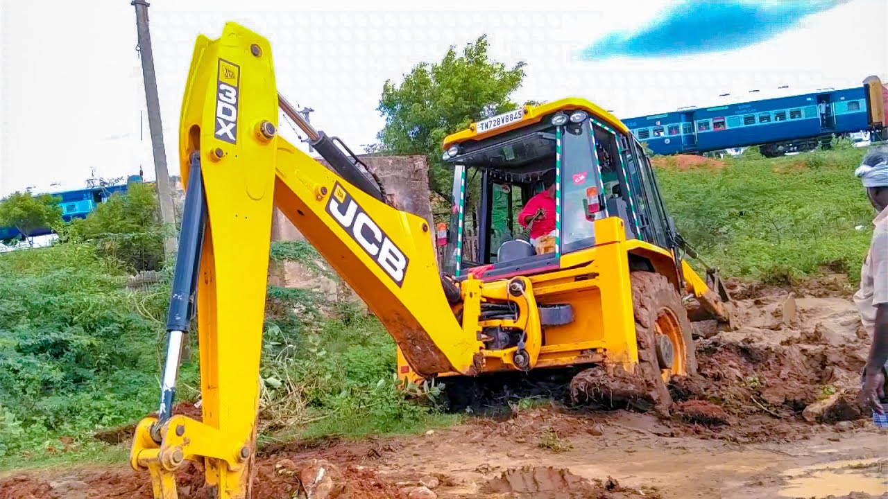 New Jcb 3dx Stuck in Mud | jcb mud driving | jcb | Backhoes