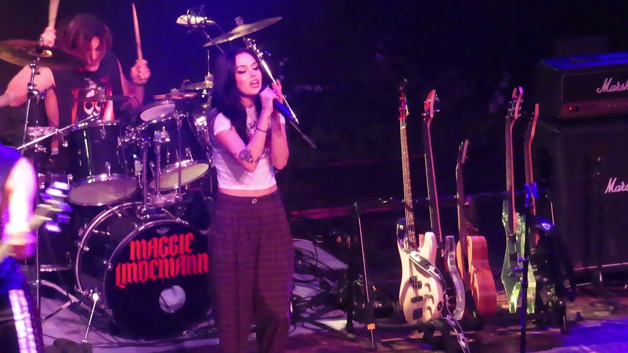 2021 11 02 Maggie Lindemann - How Could You Do This To Me