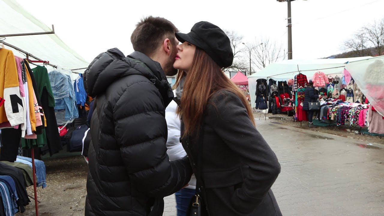 La cumpărături în piața din Beclean - MIRCEA BRAVO