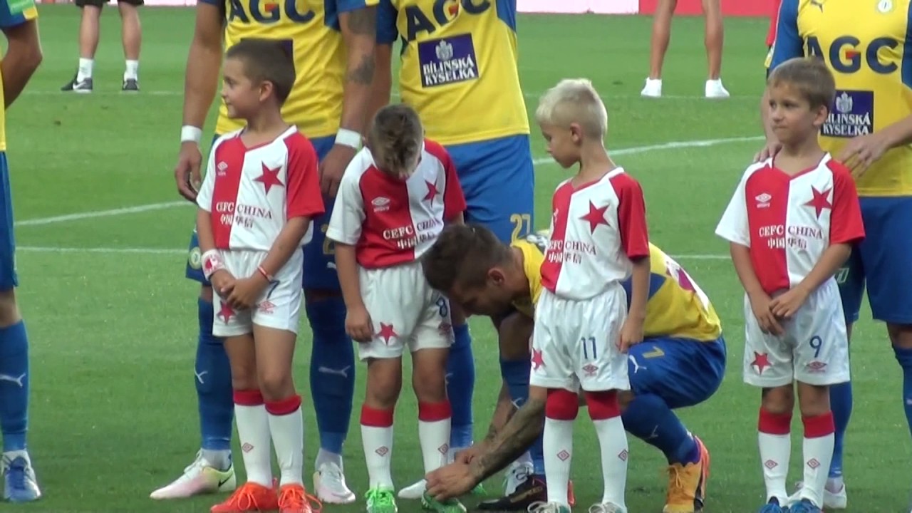 Nástup fotbalistů Slavia - Teplice 29.7.2017 - Matěj Sklenář