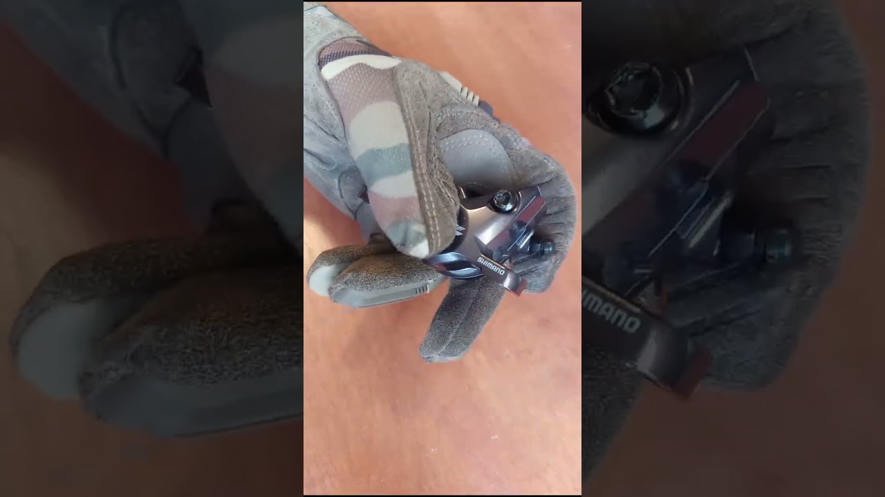 Shimano BR-M8100 Brake caliper Unboxing