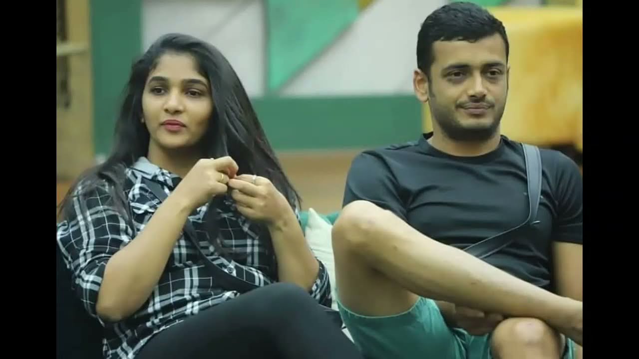 Cute story Divya U and arvind gifting each other❤😍