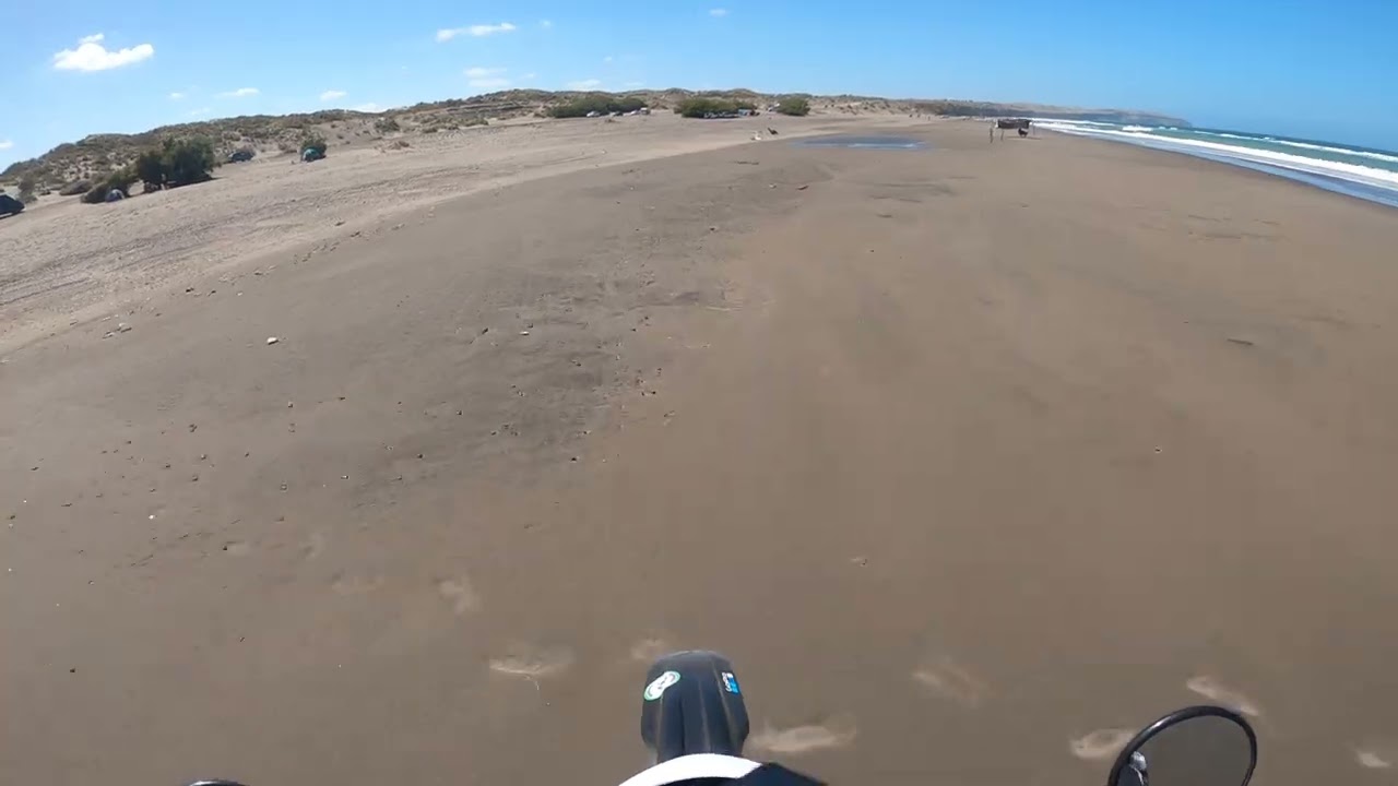 16  LLegando a Bahia Creek por la playa