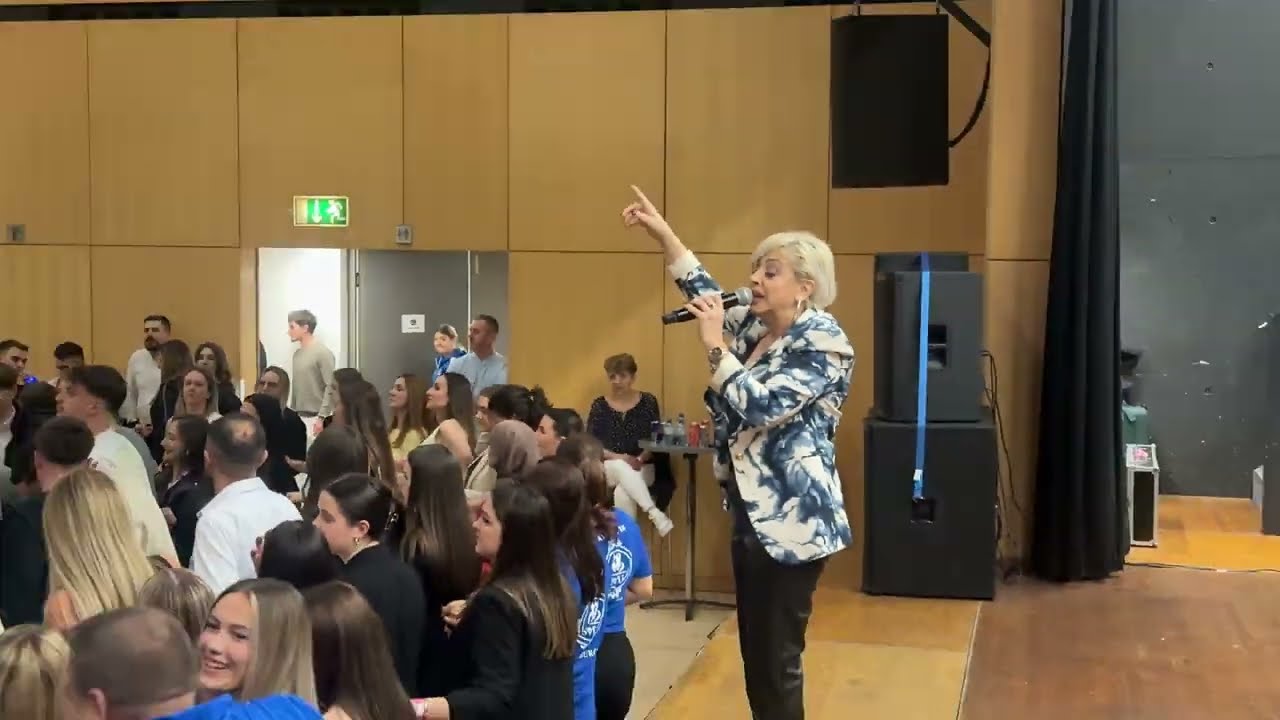 Zehra Bajraktarevic mix uzivo 2025. Ah moj aljo, srdo moja, crven fesic…