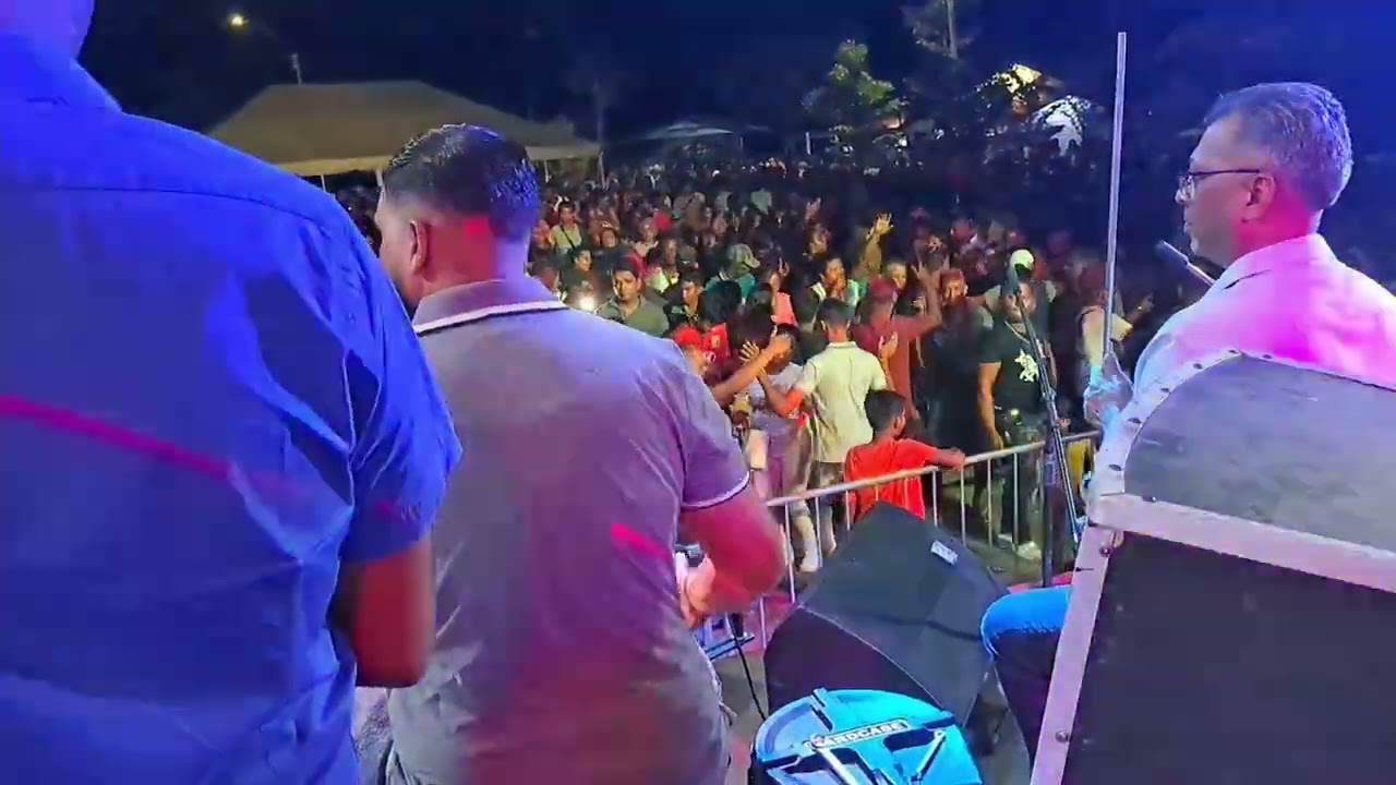 Baithak Gana | Bhaiya Take Larki (Live in Suriname) | Vishaal Hira