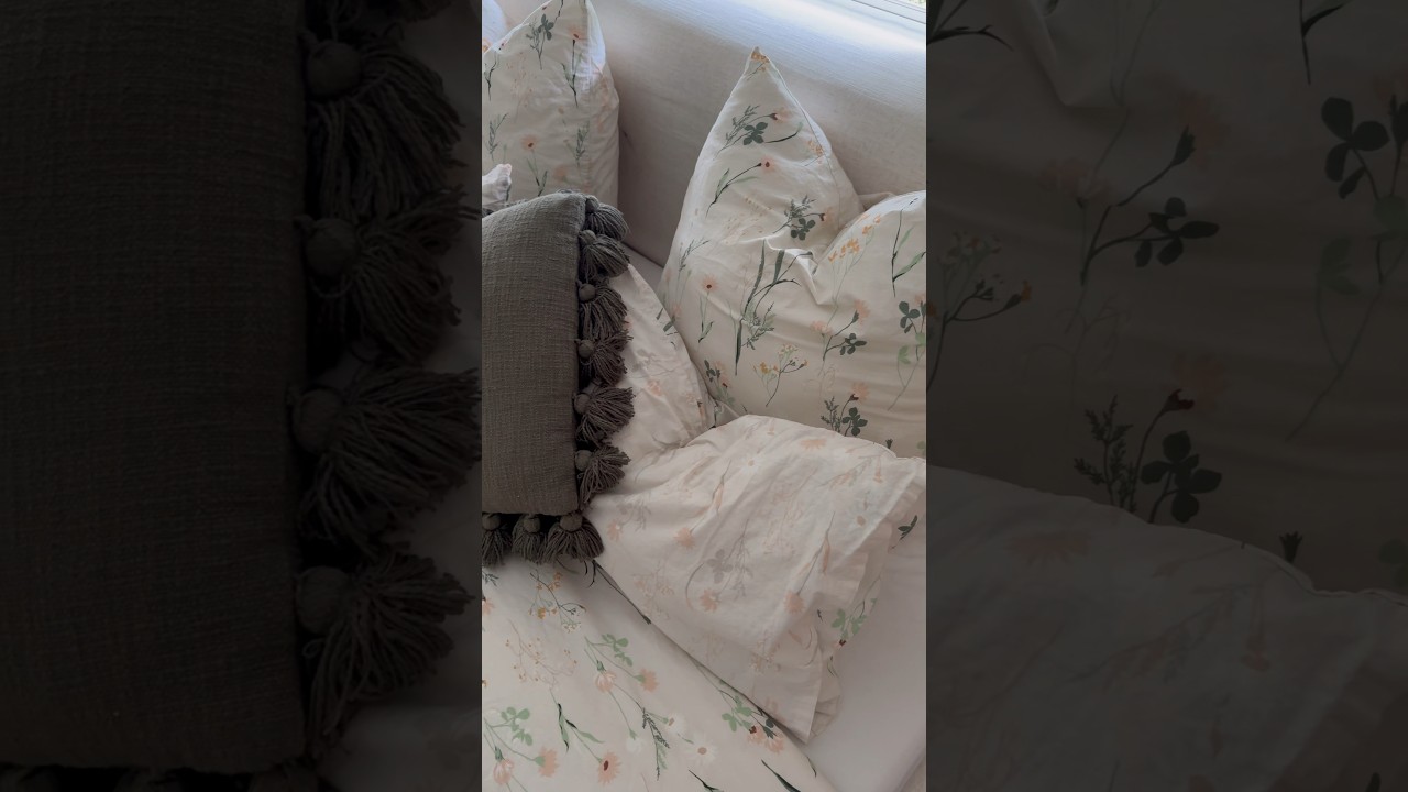 🤍 BEDROOM REFRESH 🤍 #asmr #asmrcleaning #bedroomrefresh #satisfying #organize