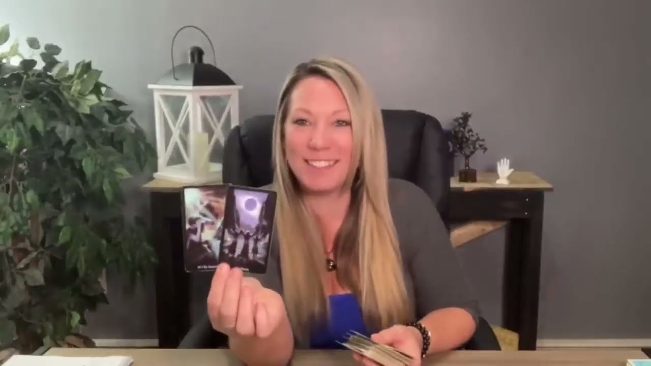Capricorn ♑️ Someone Has A Very BIG Decision To Make!! October 12th-19th Tarot Reading