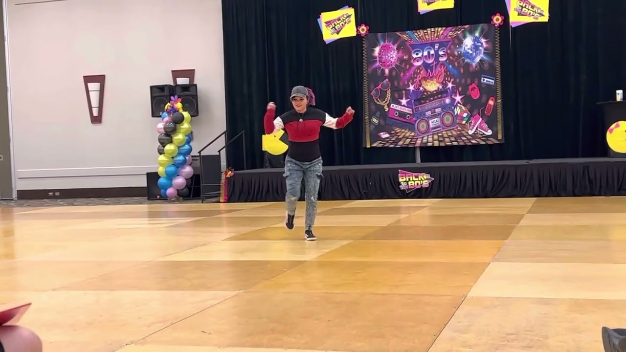 Voices line dance