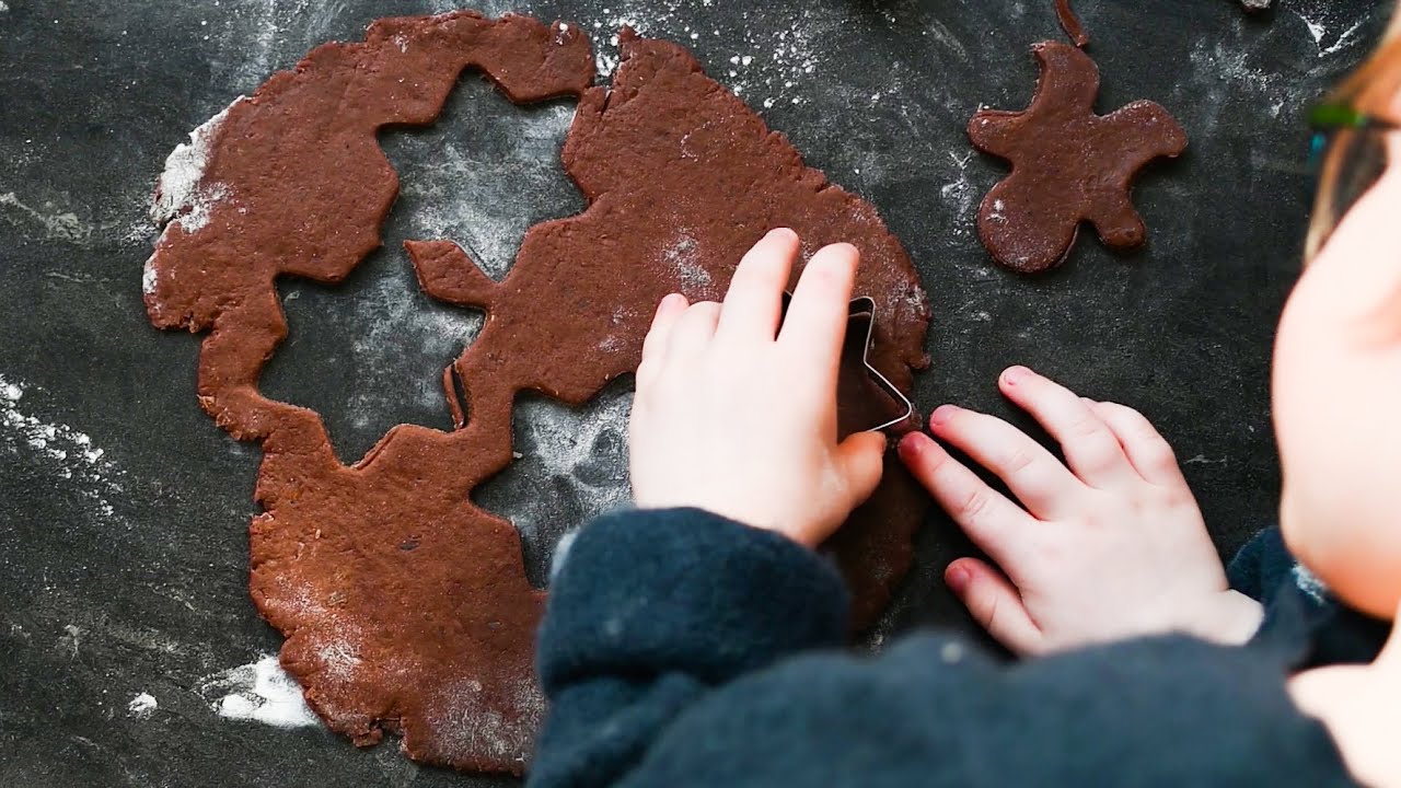 Healthy Gingerbread Cookies for Kids ♥ Sugar-free, Honey-Free | Christmas Baking with my Toddlers ♥