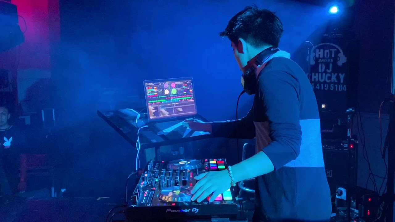 Dj Andres pinguil (en vivo )- Danbury conecctitud