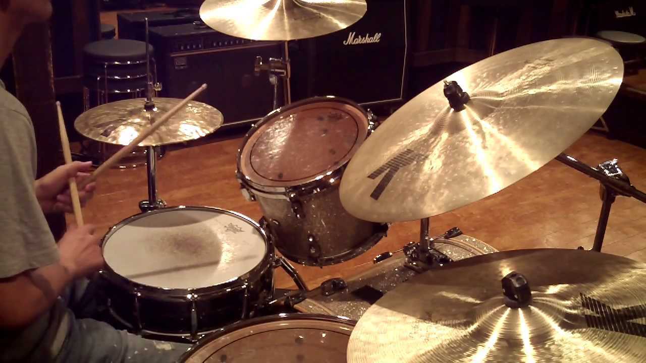 Cross Sticking Lick ( Dennis Chambers Style ) - Drum Lesson #8