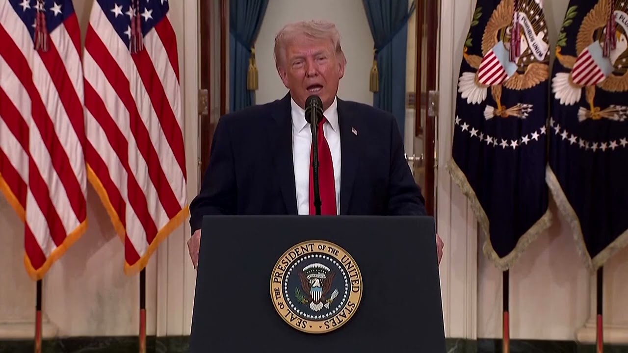 США спасли летчика, в то время как Трамп и Израиль оказывают давление на Иран.